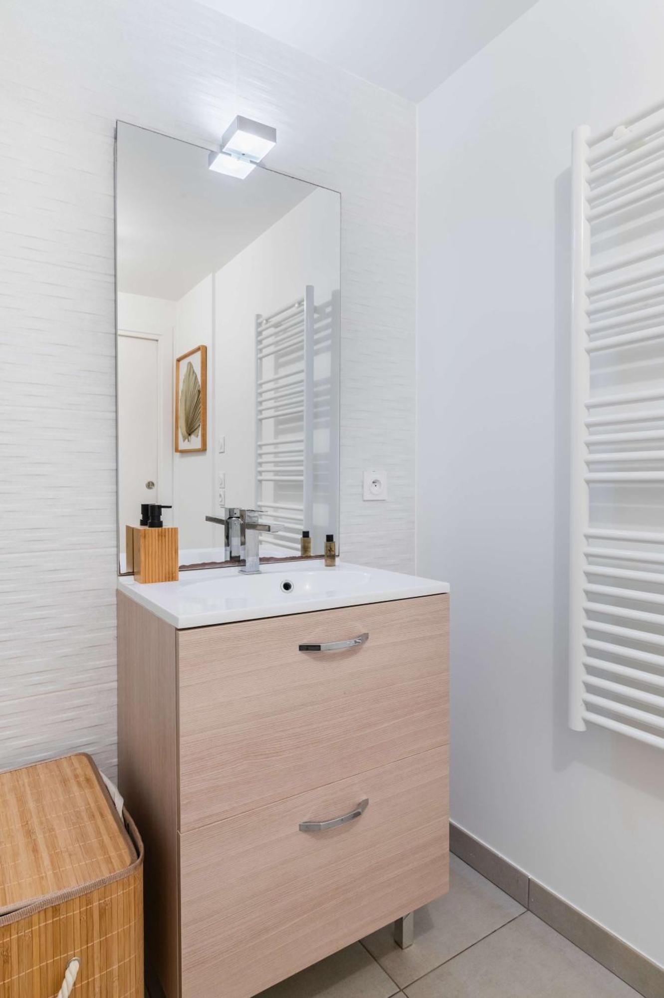 Appartement Lumineux Avec Terrasse Courbevoie - 4P - Flat-Guest 외부 사진